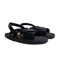 Product Vietnam Tire Sandals – Handmade Recycled Tire Heel‑Strap Sandals “1947 – Bac Ho Hau”