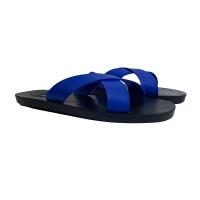 Product Vietnam Tire Sandals – Handmade Cross-Strap Sandals from Recycled Tires NAQCSM001